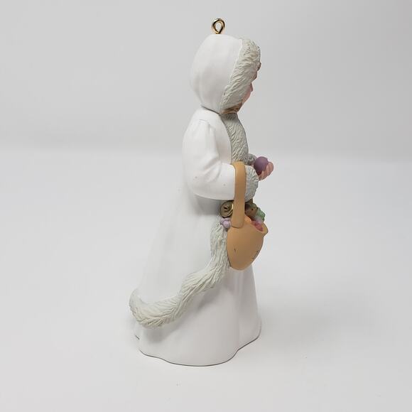 1997 Hallmark Kolyada Christmas Visitor Handcrafted Keepsake Holiday Ornament - Picture 8 of 10